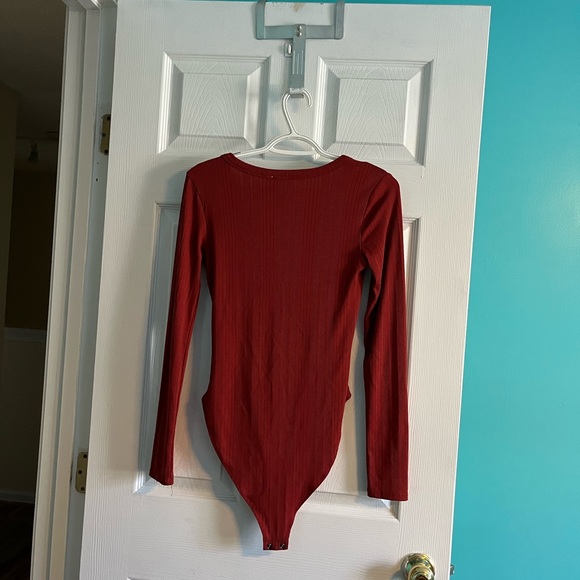 Forever 21 Long Sleeve Ribbed Bodysuit - Picture 2 of 4
